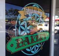 Hollywood Bakery and Cafe - Mackay Tourism