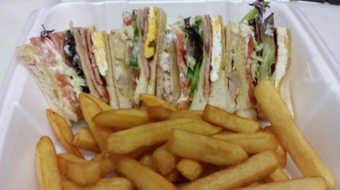 Bay Breeze Cafe - Mackay Tourism 0