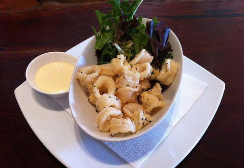 Katch-Up Seafood Grill & More - Mackay Tourism 6