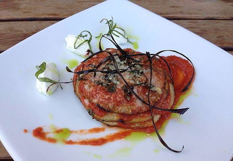Katch-Up Seafood Grill & More - Mackay Tourism 8
