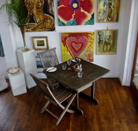 Barefoot art food wine - Mackay Tourism