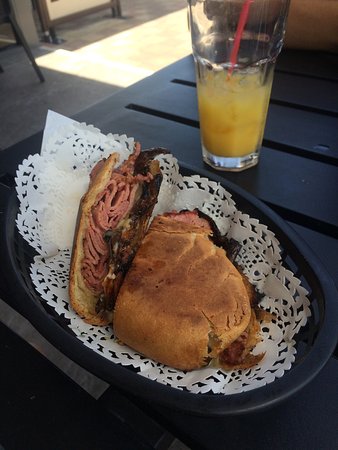 Clove Licensed Restaurant - Mackay Tourism 0