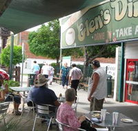 Glen's Diner - Mackay Tourism