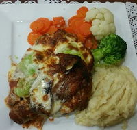 Simons Tavern Restaurant - Mackay Tourism