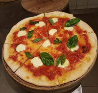 Flutterbucks Pizzeria