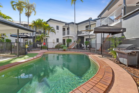 The Coffee House Apartments & Bistro - Mackay Tourism 13