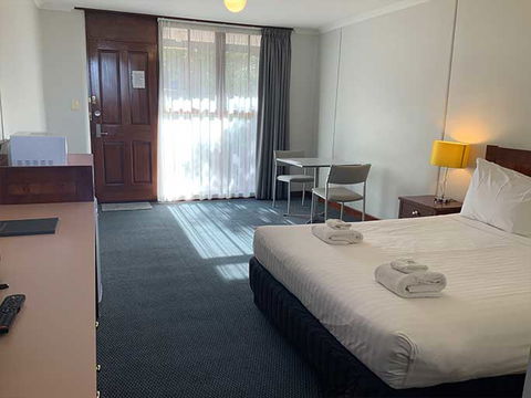 The Lightkeepers Inn - Mackay Tourism 0