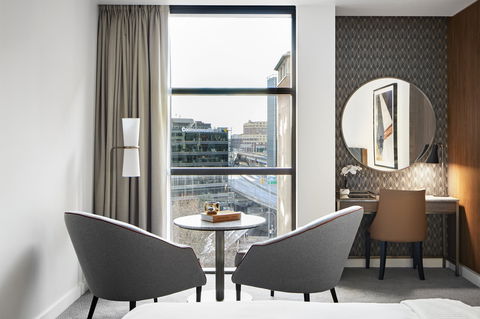 Crowne Plaza Sydney Darling Harbour - Mackay Tourism 12