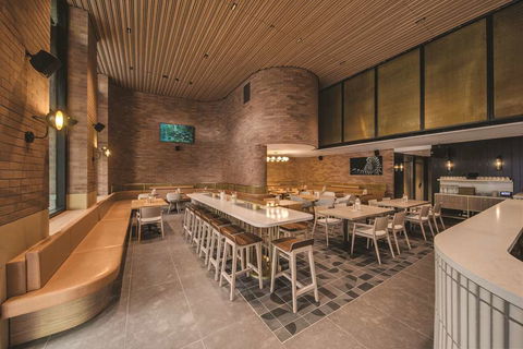 Vibe Hotel Sydney Darling Harbour - Mackay Tourism 9