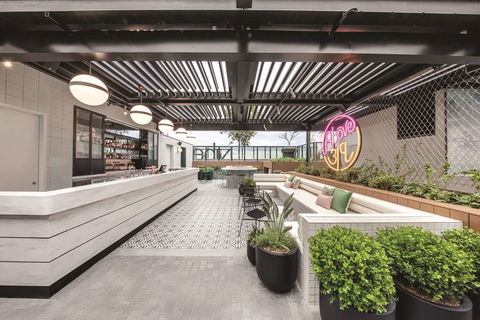Vibe Hotel Sydney Darling Harbour - Mackay Tourism 10