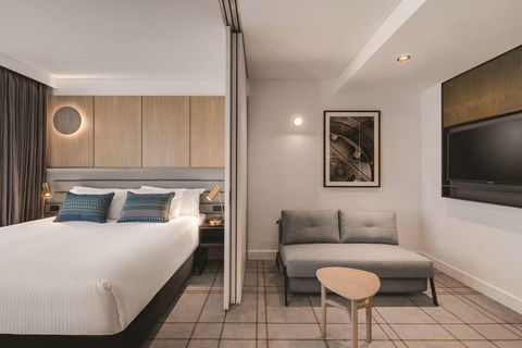 Vibe Hotel Sydney Darling Harbour - Mackay Tourism 13