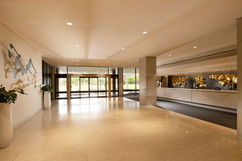 Hilton Adelaide - Mackay Tourism 2