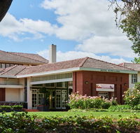 Hotel Kurrajong Canberra - Mackay Tourism