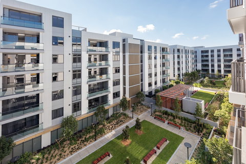 Meriton Suites Sydney Airport - Mackay Tourism 0