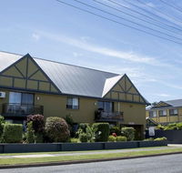 Coastal Bay Motel - Mackay Tourism