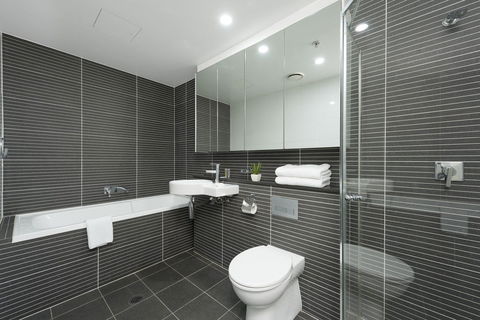 Astra Apartments North Sydney - Mackay Tourism 3