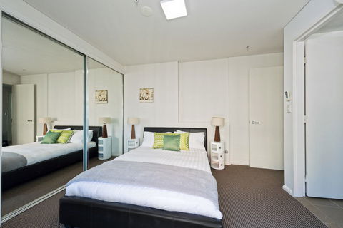 Astra Apartments North Sydney - Mackay Tourism 4