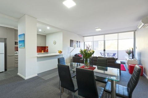Astra Apartments North Sydney - Mackay Tourism 7