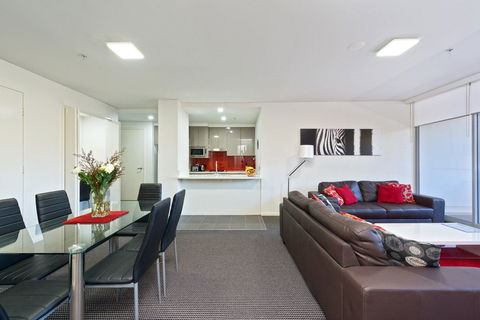 Astra Apartments North Sydney - Mackay Tourism 8