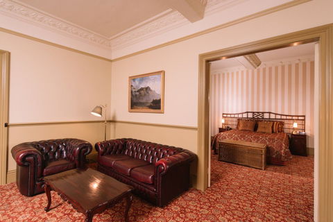 Hadley's Orient Hotel - Mackay Tourism 7