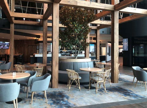 Wrest Point Hotel & Casino - Mackay Tourism 10