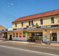 Nightcap at Regents Park Hotel - Mackay Tourism