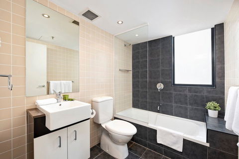 Astra Apartments Parramatta - Mackay Tourism 7