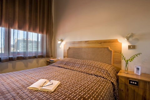 Adelaide Paringa Motel - Mackay Tourism 1