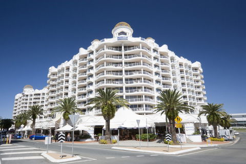 Phoenician Resort - Mackay Tourism 0