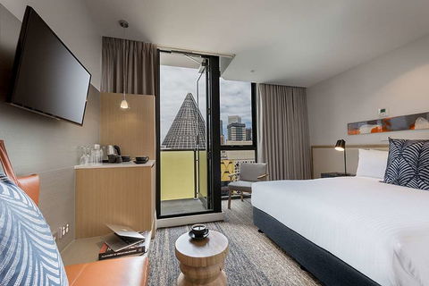 Brady Hotel Central Melbourne - Mackay Tourism 5