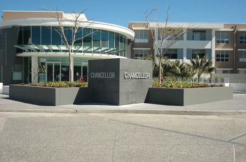 Chancellor Executive Apts-Varsity Lakes - Mackay Tourism 0