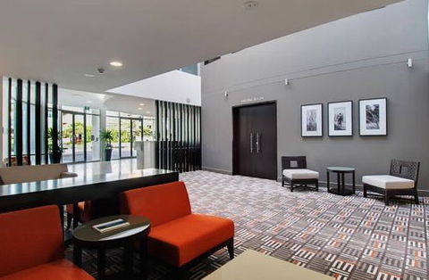 Chancellor Executive Apts-Varsity Lakes - Mackay Tourism 1