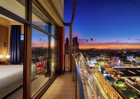 DoubleTree By Hilton, Flinders Street - Mackay Tourism 3