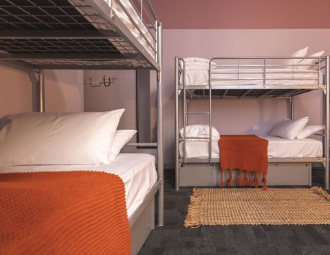 United Backpackers - Mackay Tourism 5