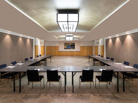 Swissotel Sydney - Mackay Tourism 12