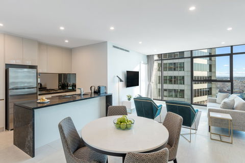 Meriton Suites Sussex Street, Sydney - Mackay Tourism 5