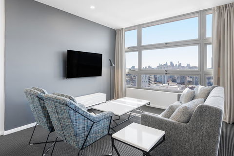 Meriton Suites Zetland - Mackay Tourism 5