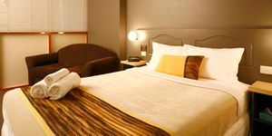 Lorne Coachman Inn - Mackay Tourism 2