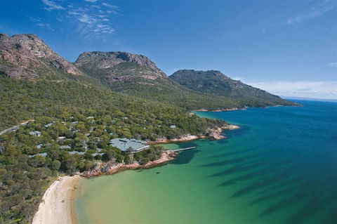 Freycinet Lodge - Mackay Tourism 1