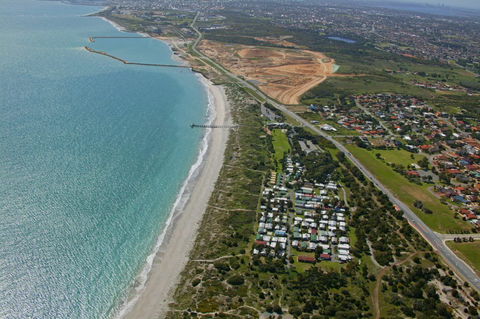 Discovery Parks Coogee Beach - Mackay Tourism 0