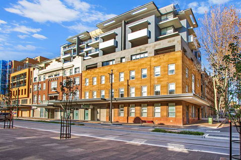 Terminus Apartment Hotel, Ascend Coll - Mackay Tourism 1