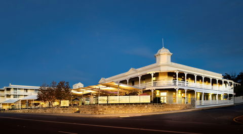 Tradewinds Hotel - Mackay Tourism 0