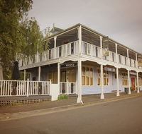 Mole Creek Guest House - Mackay Tourism