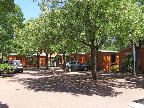 Adelaide Caravan Park - Mackay Tourism 2
