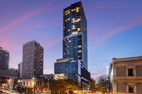 Crowne Plaza Adelaide - Mackay Tourism 0