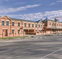 Lake Inn Ballarat - Mackay Tourism