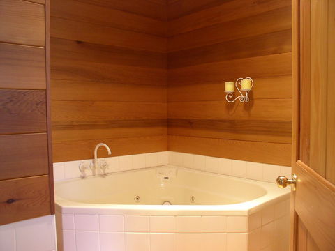 Kemeys Mountain Hideaway - Mackay Tourism 2