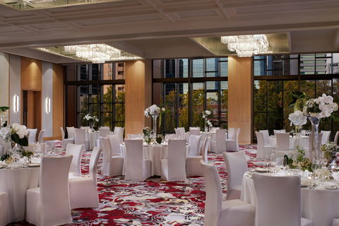 The Ritz-Carlton Perth - Mackay Tourism 1