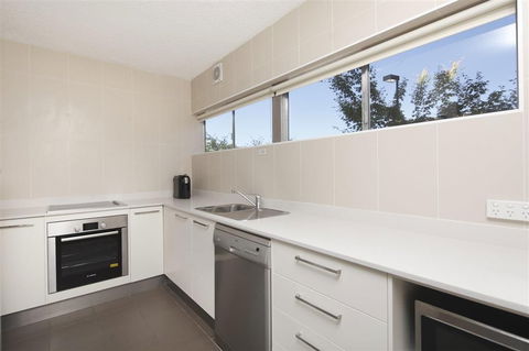 Forrest Hotel & Apartments - Mackay Tourism 1