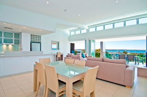 Akama Resort - Mackay Tourism 1
